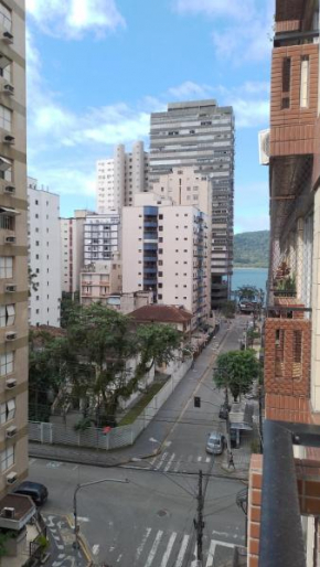 Apto acochegante com Praia e lazer